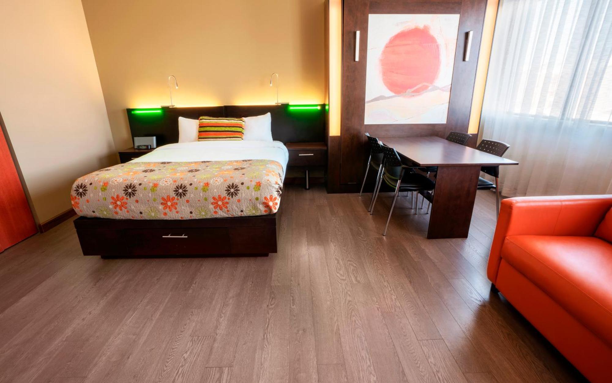 Hotel Must Quebec City Room photo